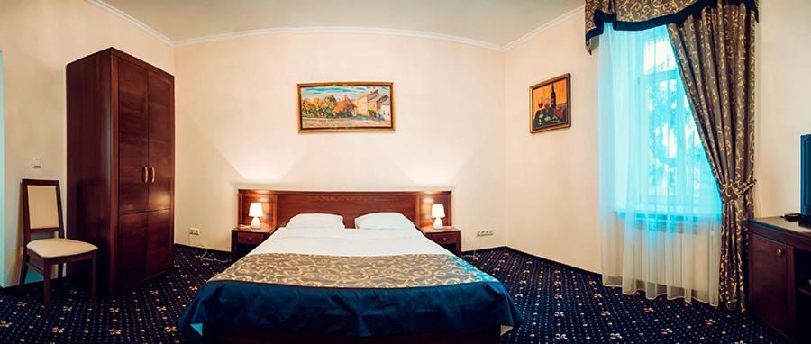 Boutique Hotel Villa P Ujhorod Exterior foto