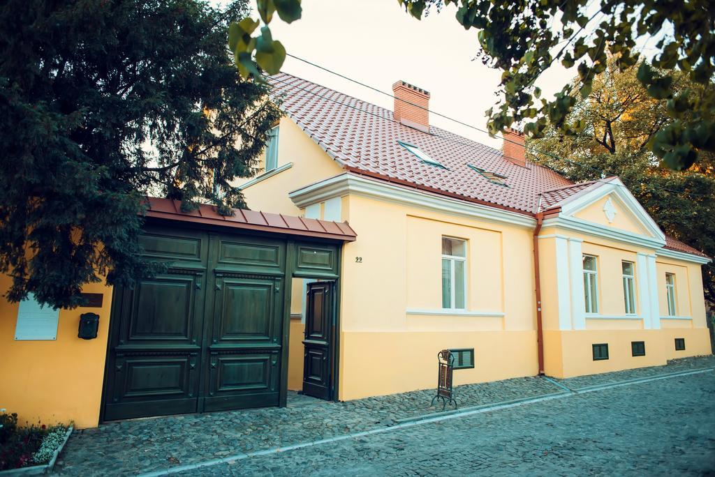Boutique Hotel Villa P Ujhorod Exterior foto