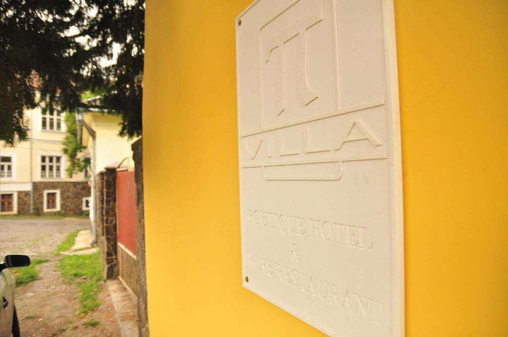 Boutique Hotel Villa P Ujhorod Exterior foto