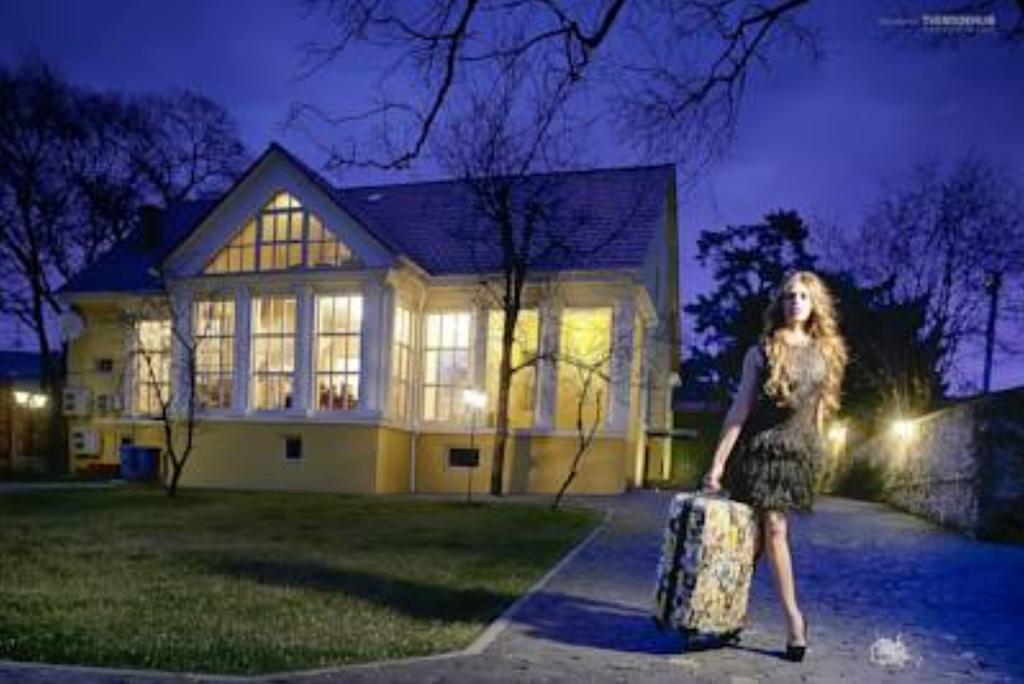 Boutique Hotel Villa P Ujhorod Exterior foto